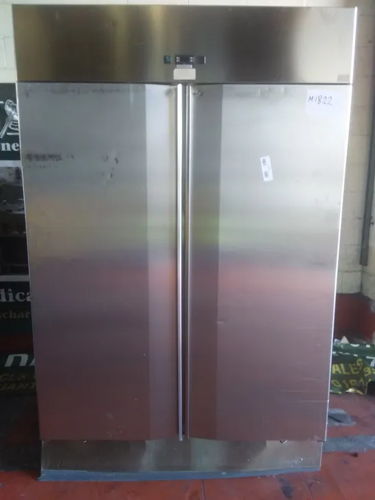 LARGE DISPLAY FRIDGE 