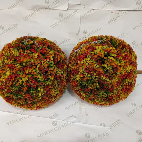 GARDEN REFLECTIONS SET OF 2 TOPIARY SPHERES WITH HANGING CHAIN