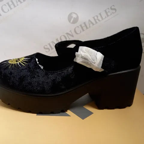 KOI VEGAN DELLA BLACK VELVET WITCHY MARY JANES - SIZE 4