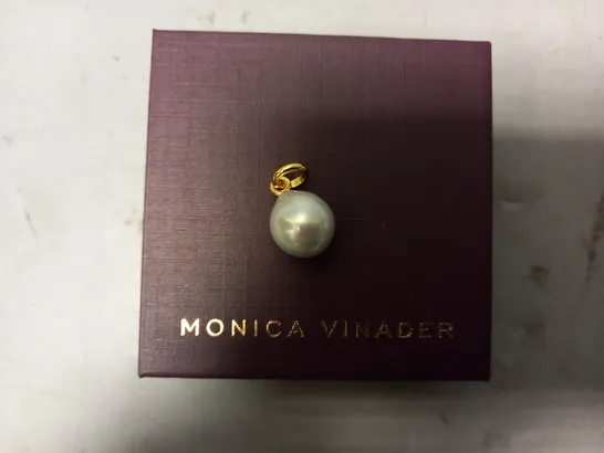 BOXED MONICA VINADER PEARL EFFECT NECKLACE CHARM