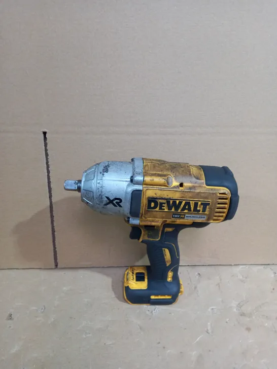 DEWALT 18V LITHIUM ION DCF899N DRIVER