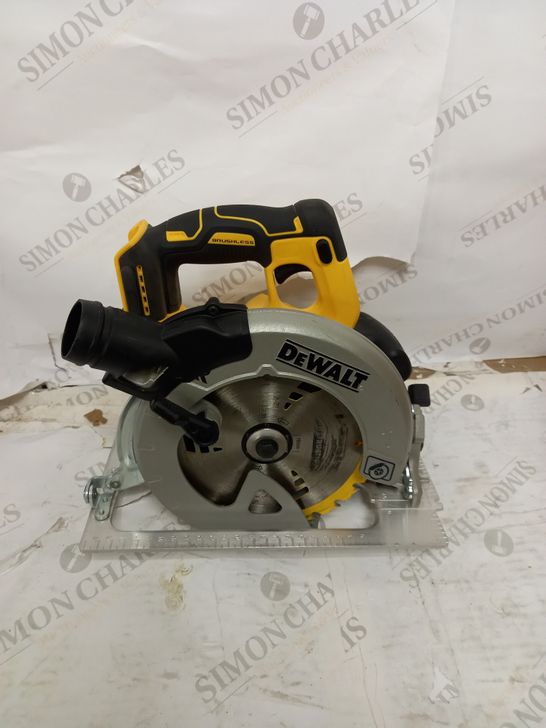 DEWALT DCS570N CORDLESS XR BRUSHLESS CIRCULAR SAW