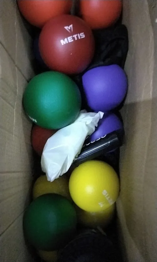 BOX OF APPROXIMATELY 12 ASSORTED METIS DODGE BALLS 