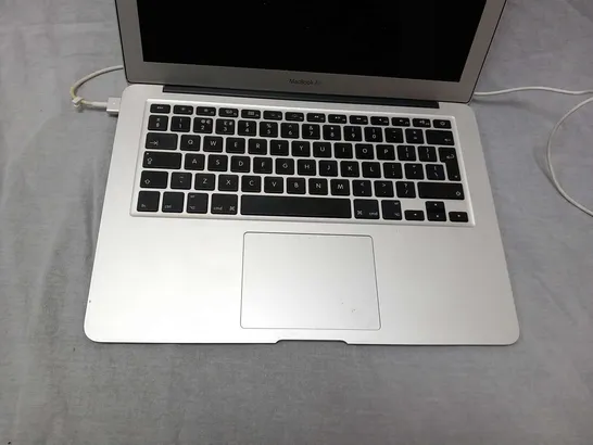 APPLE MACBOOK AIR 6 2/A1466