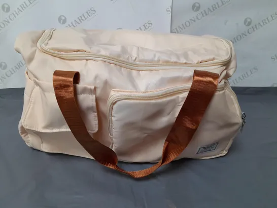 LARGE FIORETTO CREAM AND GOLD GYM BAG