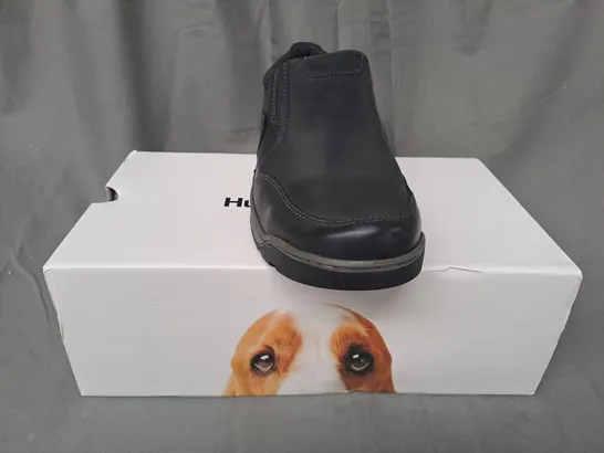 BOXED PAIR OF HUSH PUPPIES JASPER SHOES IN BLACK UK SIZE 7