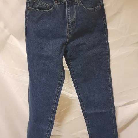 BOX OF APPROX 20 COTTON ON COOGEE BLUE MOM JEANS SIZE 6