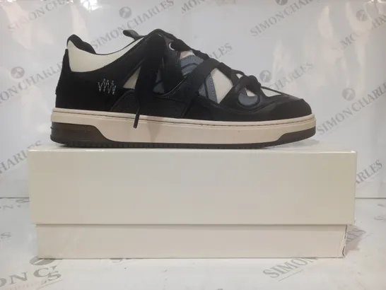 BOXED PAIR OF REPRESENT SHOES IN BLACK/VINTAGE WHITE UK SIZE 13