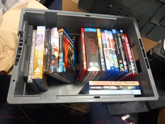 APPROXIMATELY 22 ASSORTED DVD AND BLU RAYS DISCS AND BOXSETS TO INCLUDE; DOWNTON ABBEY, LIFE ON MARS, BLADE RUNNER 2043 AND DRACULA