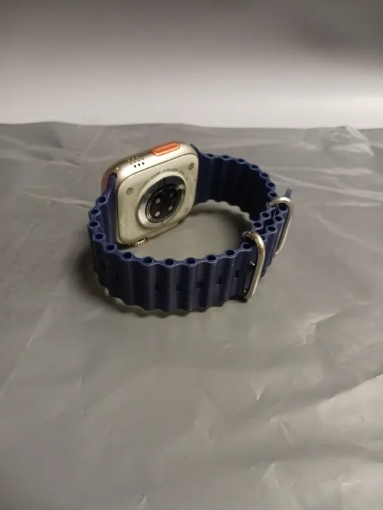 ULTRA SMART WATCH 8 BLUE RUBBER STRAP - UNSPECIFIED BRAND