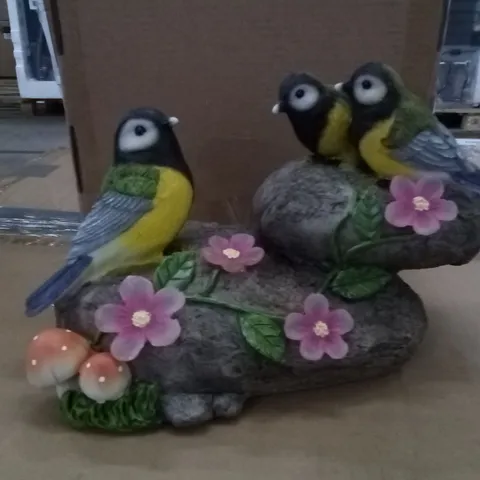 BOXED 3 BIRDS FIGURE WITH SOLAR LIGHT 