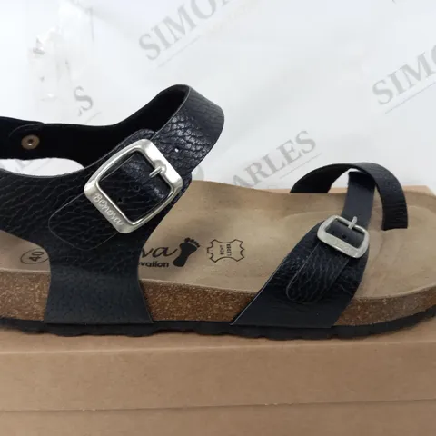 BOXED BONOVA SANDALS IN BLACK COLOUR SIZE 7