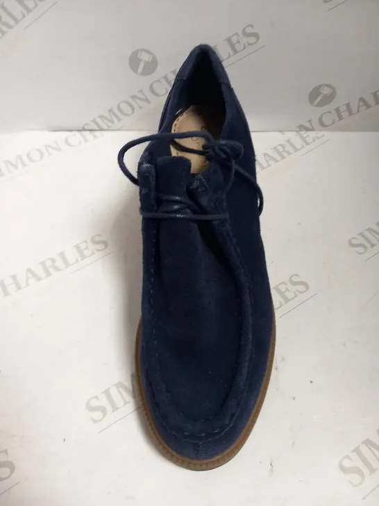 BOXED CLARKS SUMERSET BLUE SUEDE SHOES