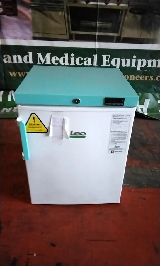 LEC LB207C MEDICAL MINIFRIDGE 