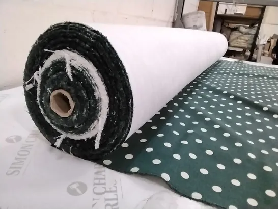 ROLL OF GREEN DOTTED FABRIC SIZE UNSPECIFIED 