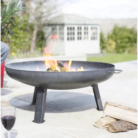 BOXED 97cm H X 136cm W STEEL WOOD BURNING OUTDOOR FIRE PIT (1 BOX)