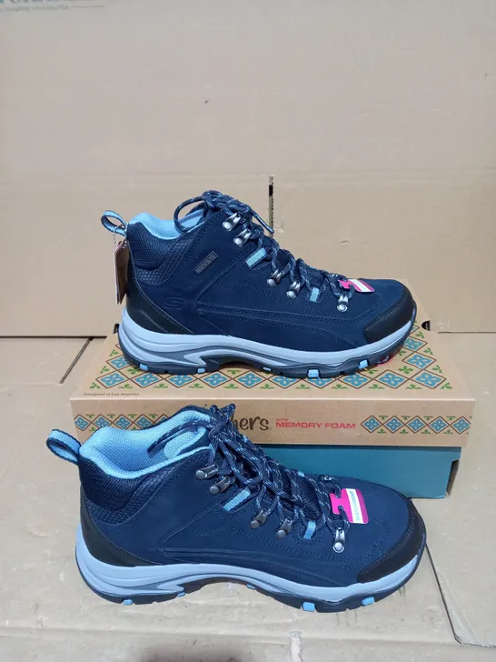 SKETCHERS MEMORY FOAM WATERPROOF BOOT NAVY UK SIZE 8