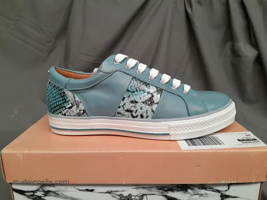 BOXED PAIR OF MODA IN PELLE ASTRIPE LIGHT BLUE LEATHER TRAINERS - SIZE 7