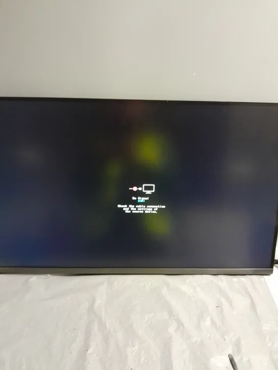 BOXED SAMSUNG TU87F 32" MONITOR - COLLECTION ONLY 