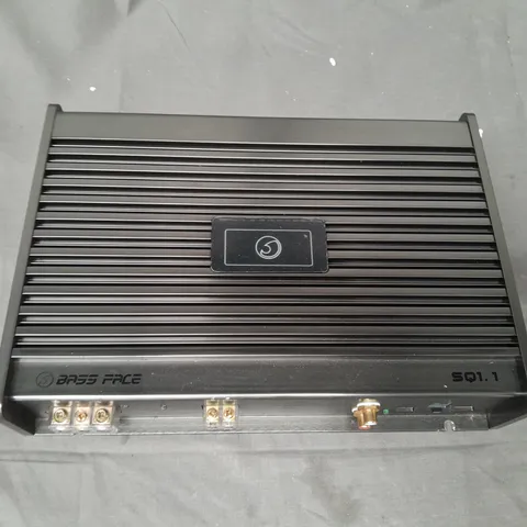 BOXED BASS FACE SQ1.1 AMPLIFIER