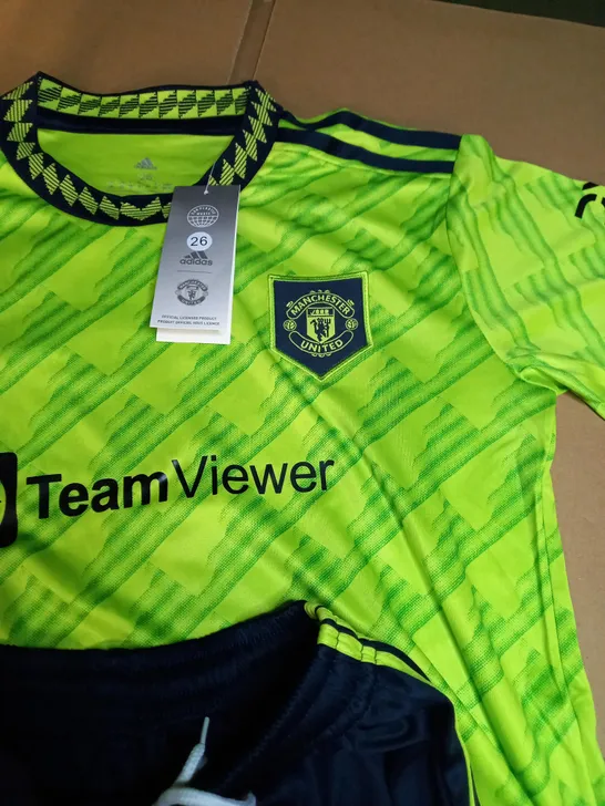 MANCHESTER UNITED AWAY GREEN KIT RONALDO PRINT  SIZE-26