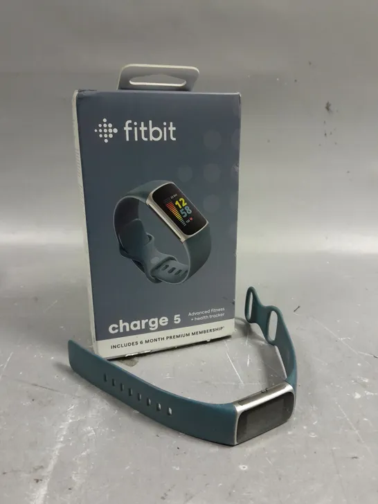 BOXED FITBIT CHARGE 5 FITNESS TRACKING WATCH 