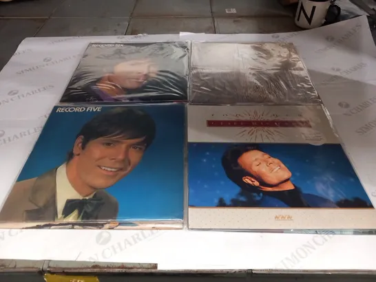 A COLLECTION OF 10 X CLIFF RICHARD VINYL RECORD LPS.