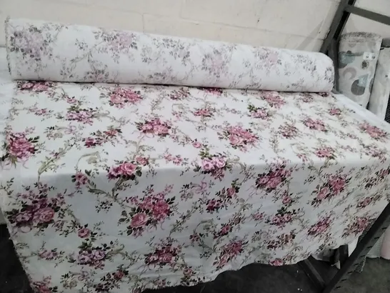 ROLL OF FLORAL FABRIC 