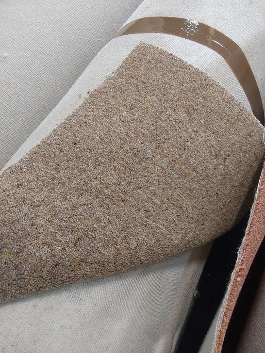 ROLL OF QUALITY DIM BERBER CUMBRIAN FELLS CARPET // SIZE: APPROX 4 X 12.73m