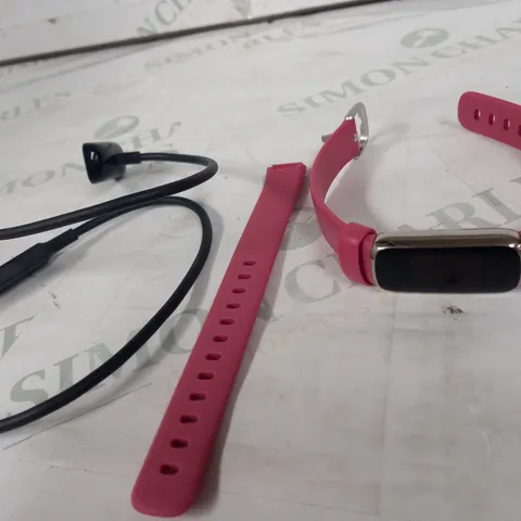 BOXED FITBIT LUXE ORCHID HEALTH AND FITNESS TRACKER 