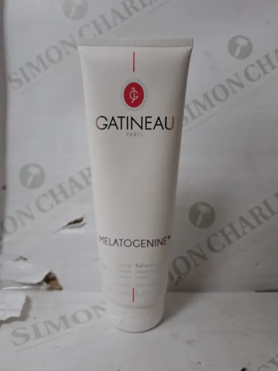 GATINEAU MELATOGENINE REFRESHING CLEANSING CREAM 250ML