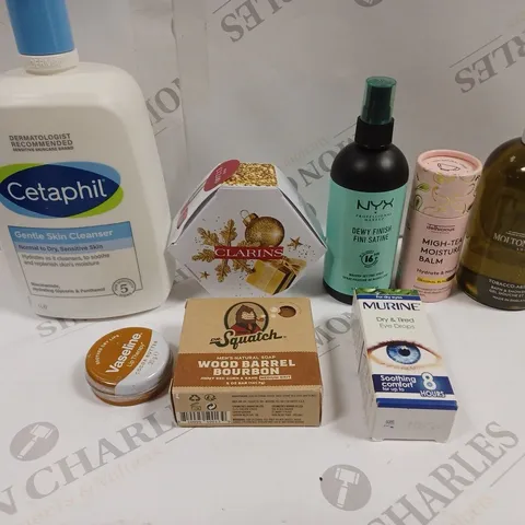 BOX OF APPROXIMATELY 15 ASSORTED COSMETIC ITEMS TO INCLUDE CETAPHIL CLEANSER, MURINE EYE DROPS, CLARINS SET ETC