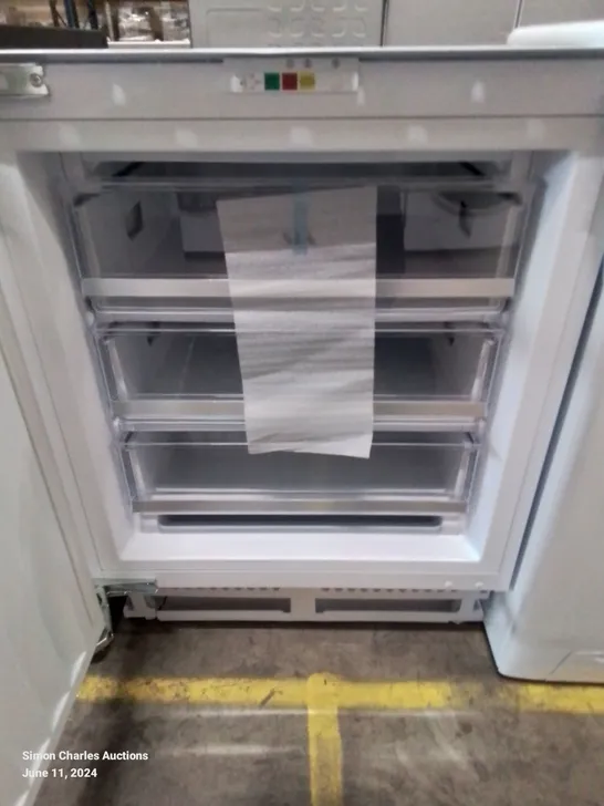 SIA FULLY INTERGRATED UNDER COUNTER 3 DRAWER FREEZER