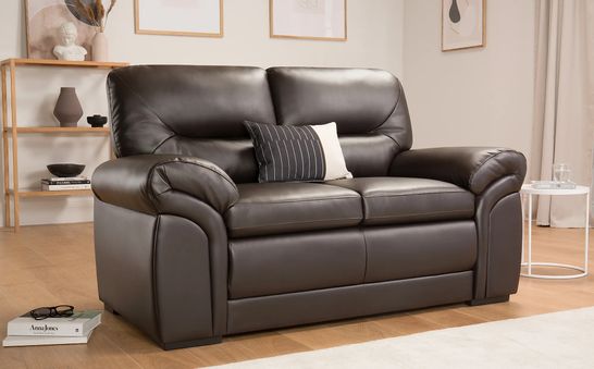 BOXED DESIGNER BROMLEY BROWN LEATHER TWO SEATER SOFA