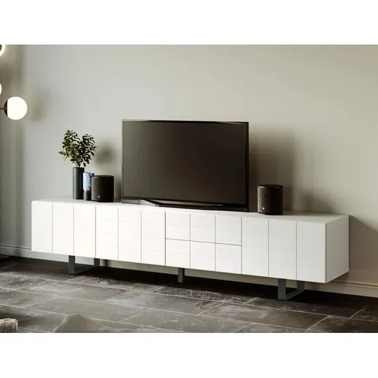 BOXED EMRUSH TV STAND