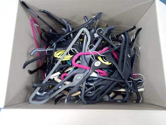 LARGE BOX OF CLOTHING HANGERS