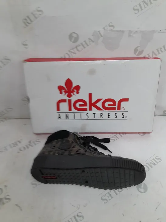 PAIR OF RIEKER TRAINER BOOTS SIDE ZIP BLACK/MULTI SIZE 4