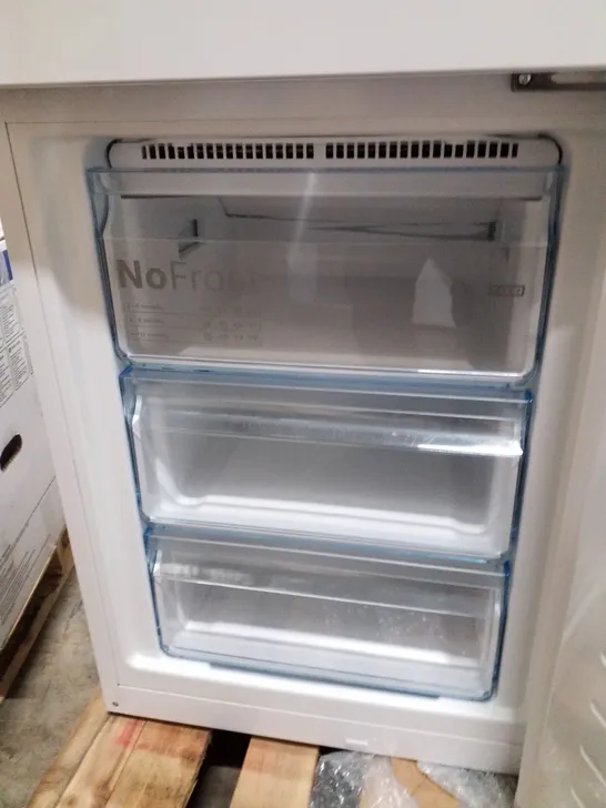 BOSCH KGN39VWEAG SERIE 4 FREESTANDING FRIDGE FREEZER