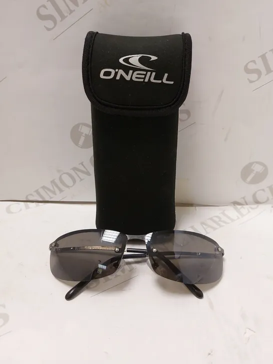 O'NEILL BLACK SUNGLASSES 