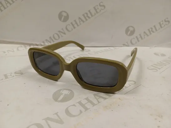 BOXED MELLER D3-PICKLECAR SUN GLASSES 