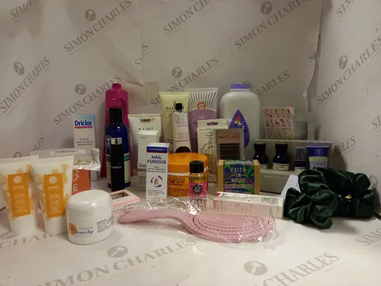 LOT OF APPROXIMATELY 20 ASSORTED HEALTH & BEAUTY ITEMS TO INCLUDE THE ORDINARY ,CANTU , NAOBAY ECT