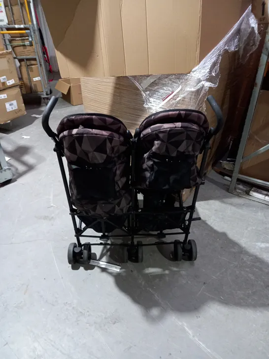 DANI DYER "CHERISH" BLACK GEO TWIN STROLLER RRP £139.99