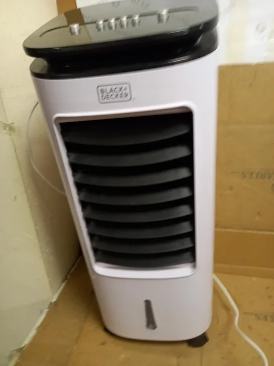 BLACK+DECKER 7 LITRE DIGITAL 2-IN-1 AIR COOLER