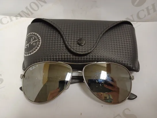 RAYBAN MIRRORED AVIATOR SUNGLASSES