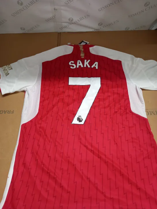 ARSENAL HOME SHIRT WITH SAKA 7 ON THE BACK SIZE L