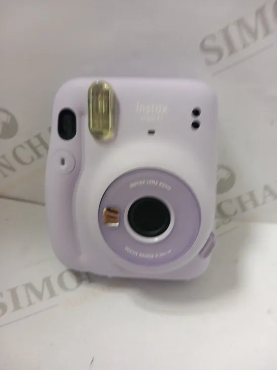 BOXED FUJI FILM INSTAX MINI 11 INSTANT CAMERA 