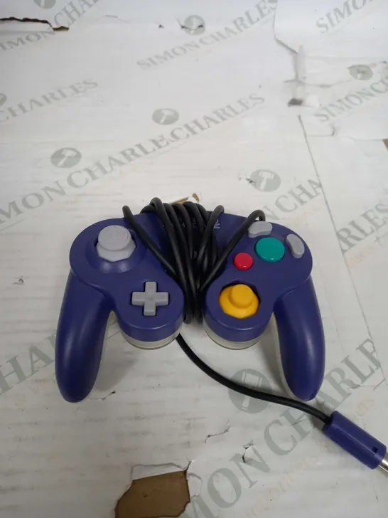 NINTENDO GAMECUBE CONTROLLER