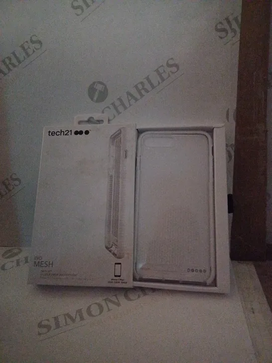 APPROXIMATELY 79 BRAND NEW BOXED TECH21 EVOMESH IPHONE 7 PLUS CASE