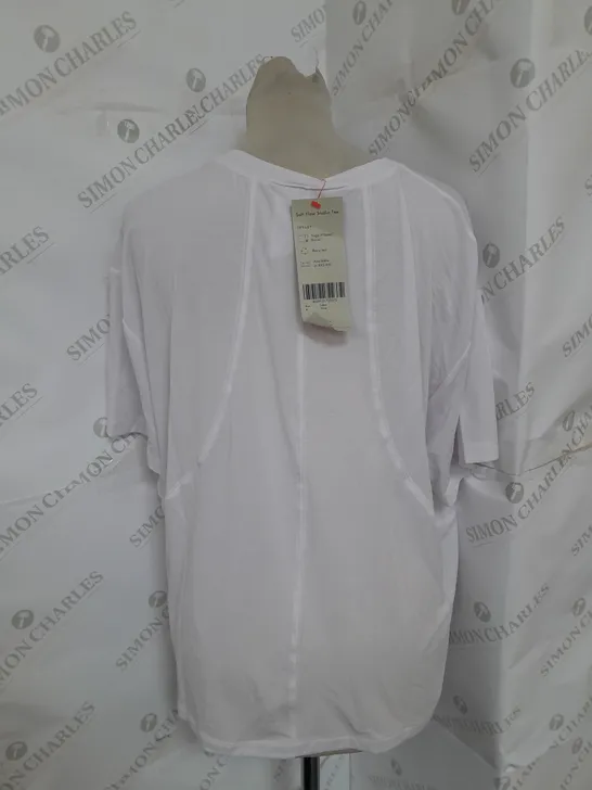 SWEATY BETTY SOFT FLOW STUDIO TEE IN WHITE SIZE M