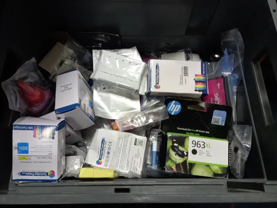 CRATE OF ASSORTED PRINTER INK CARTRIDGES TO INCLUDE HP, PIXMA AND EPSON